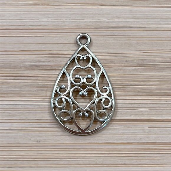 Victorian era inspired pendant - Picture 1 of 2